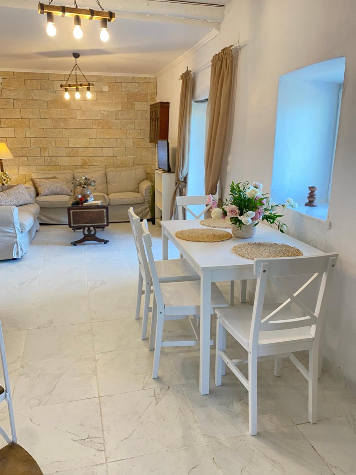 Dinateli House - Live Like A Local In Corfu Holiday home *