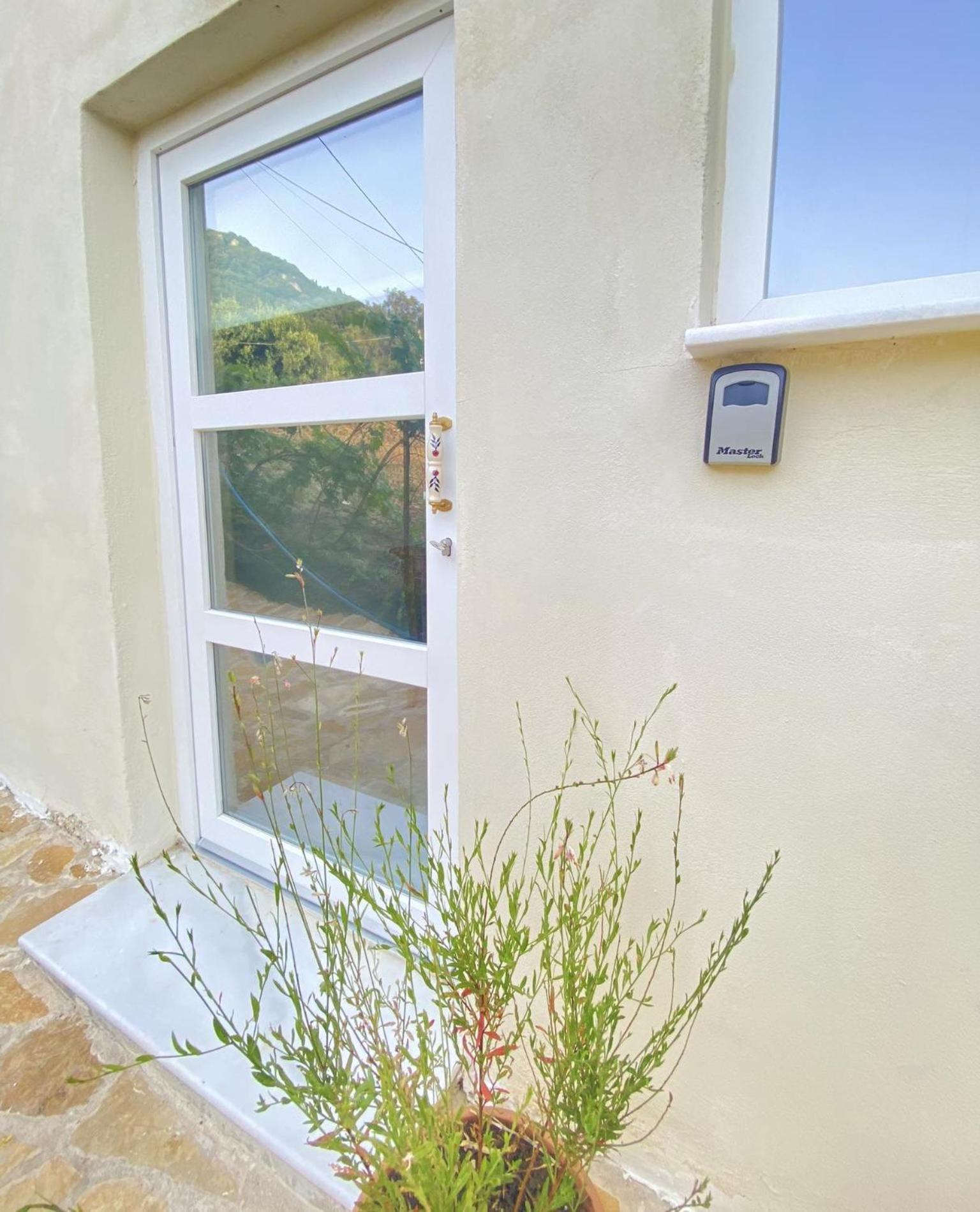 Dinateli House - Live Like A Local In Corfu 度假居 *