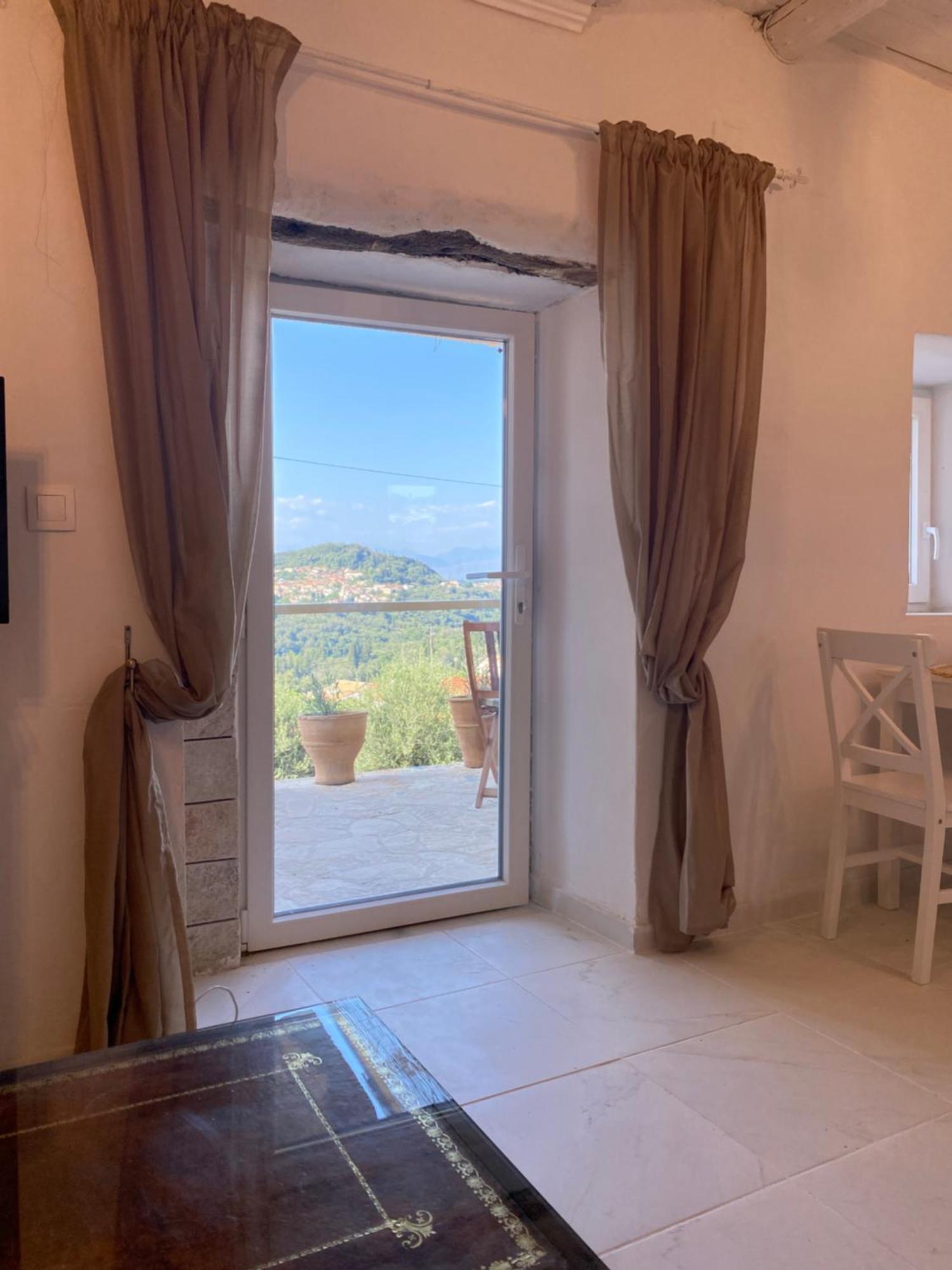 Dinateli House - Live Like A Local In Corfu *